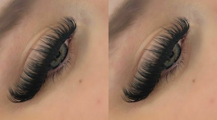 Lashes by Char X image 2