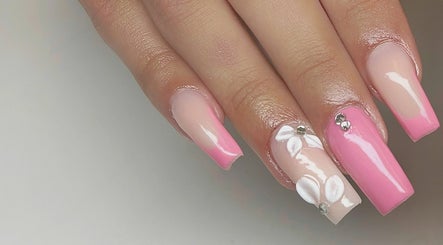 Elegant Nails