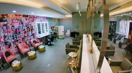 The Salon at Yin Yang Al Wasl image 3