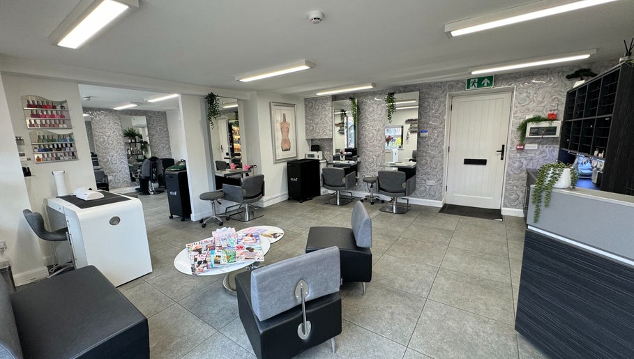 Elegant interior of The Scissor Psychologist - Aldford, Chester in Chester, England, GB with styling stations.