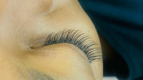 Lash Bar BW