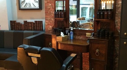 Fleet's Barber Shop image 2
