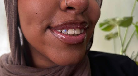 Kissed my Teeth image 2