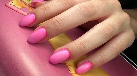 Estefanía Rodriguez Nail Artist изображение 2