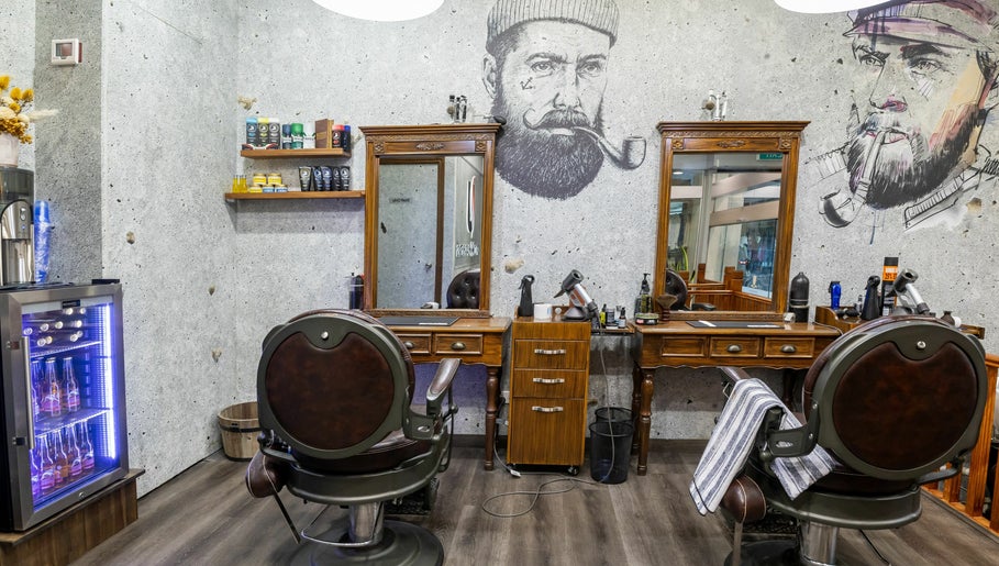 Uptown Barbers St James Arcade image 1