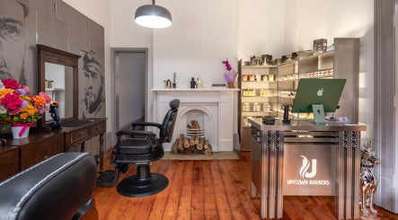 Uptown Barbers The Rocks图像3
