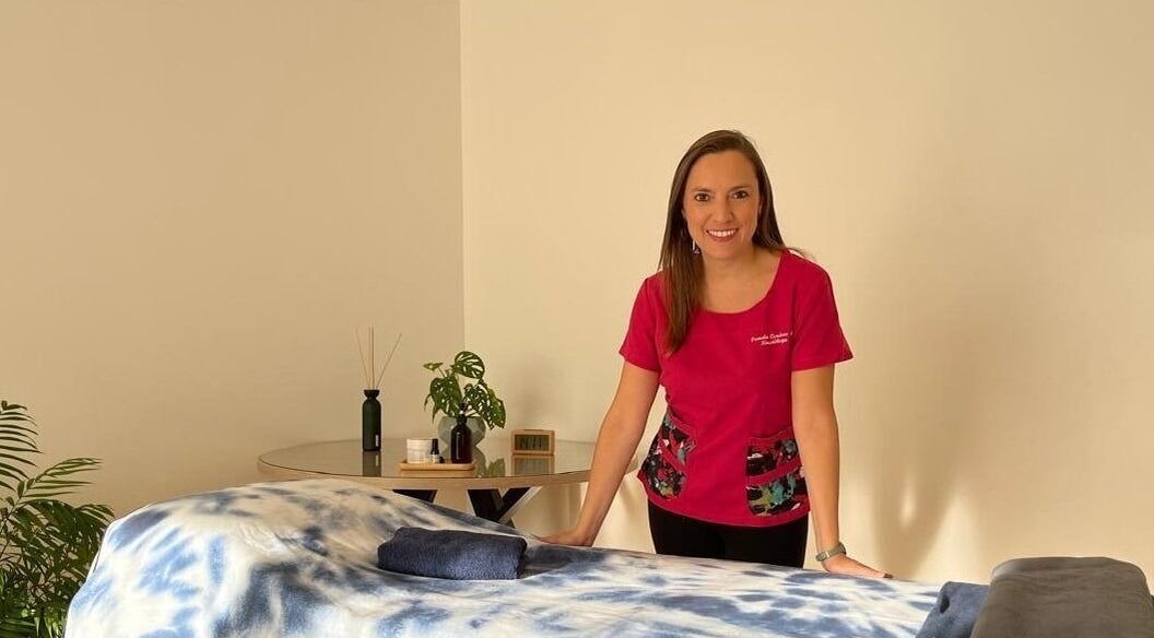 Salle de massage apaisante chez Pamela Cordero à Compiègne, Hauts-de-France, FR.