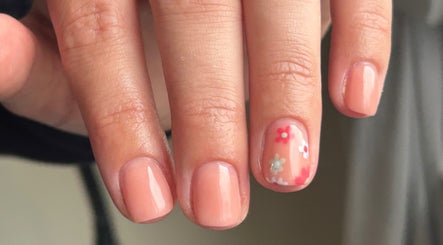 Laura Rose Nails image 2