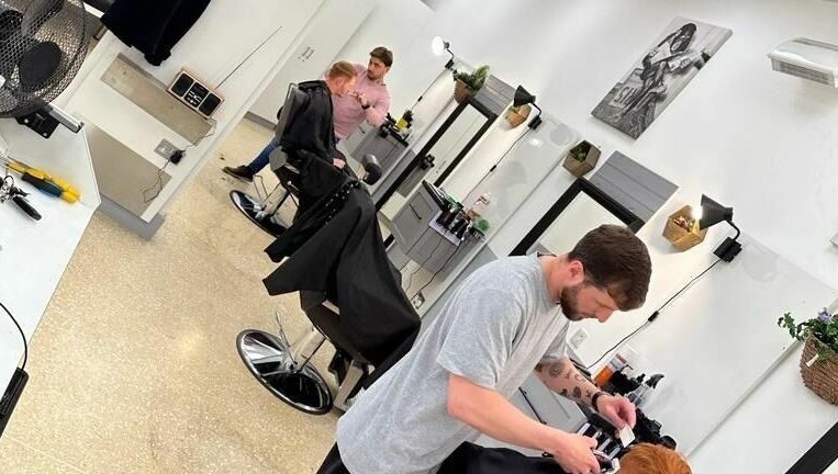 Route 8 Barbers Emmerson Green Retail Park slika 1