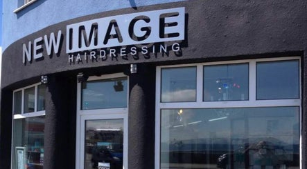 New Image Hairdressing Bild 3