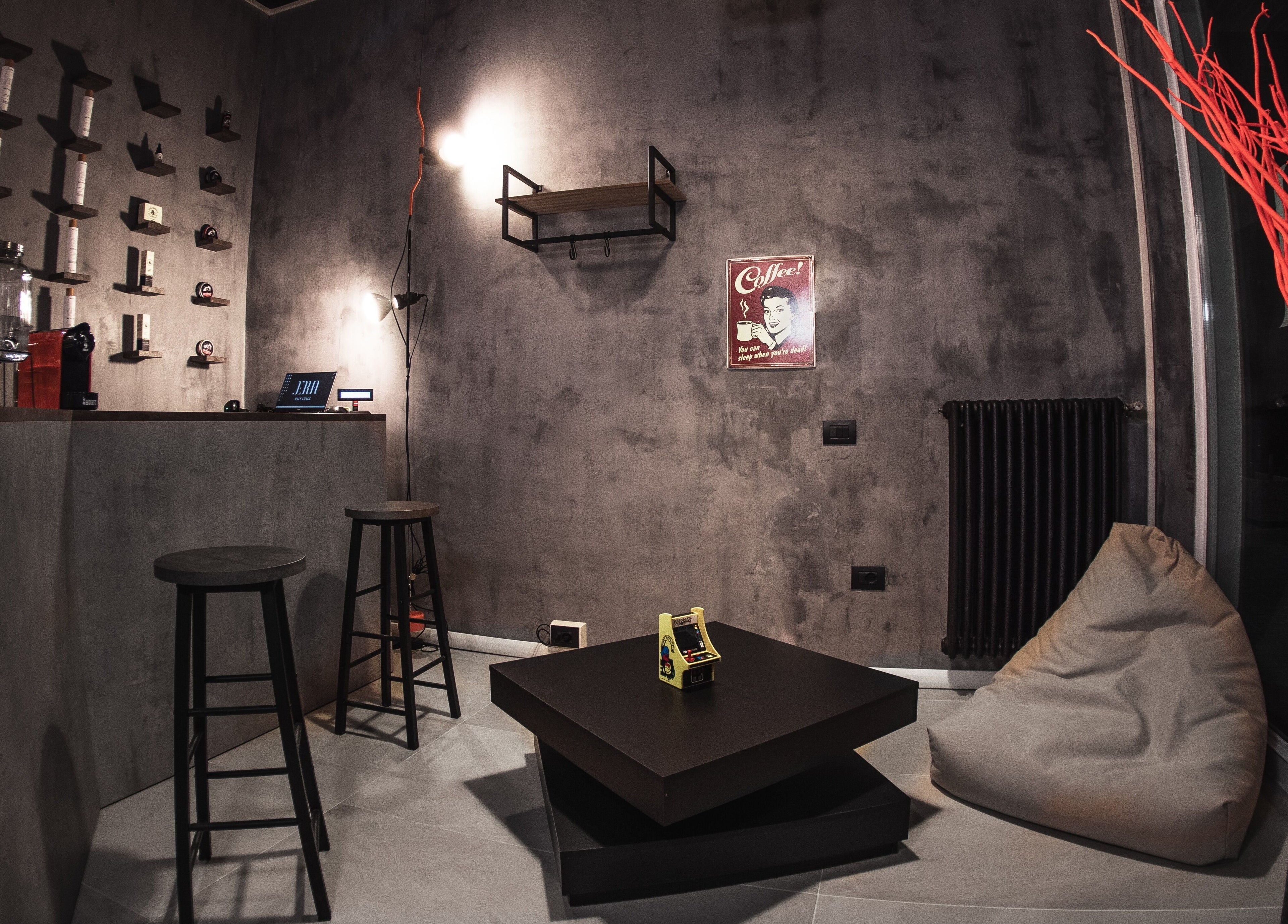 Spazio accogliente e moderno di .ERA Male Image a Parma, Emilia-romagna, IT con decorazioni eleganti.