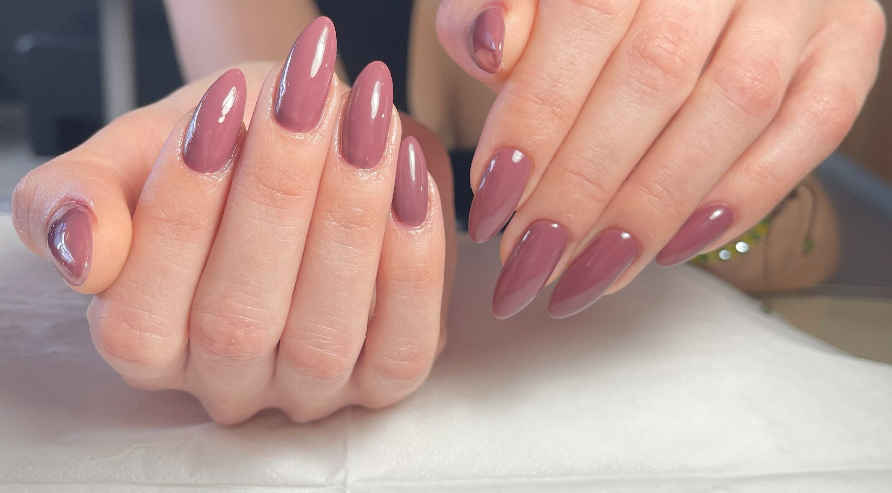 Detailed nail art at Glowing Beauty Experts - Tabaqueira in Rio De Mouro, Lisboa, PT.