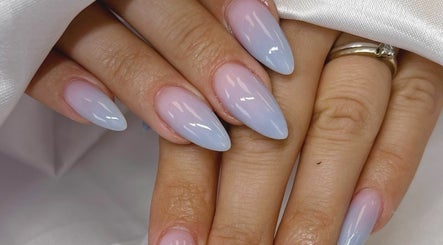 Image de Luxury Nails and Spa 2