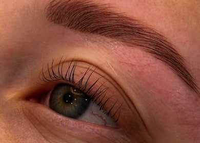 Close-up of perfectly shaped eyebrow and lashes at Holly’s Beauty, Bridgwater, England, GB.