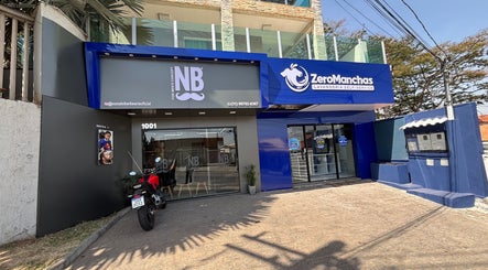 Fachada da Nonato Barbearia em Minas Gerais, Minas Gerais, BR. Fachada moderna e convidativa.