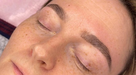Brows by Rosie image 2