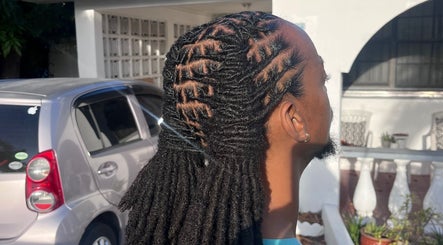 Mobile Locs