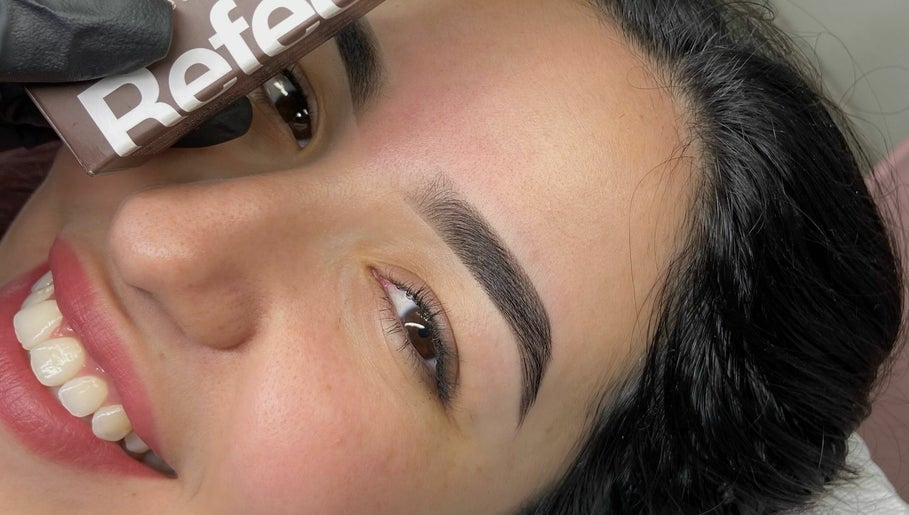 Petit Brows image 1