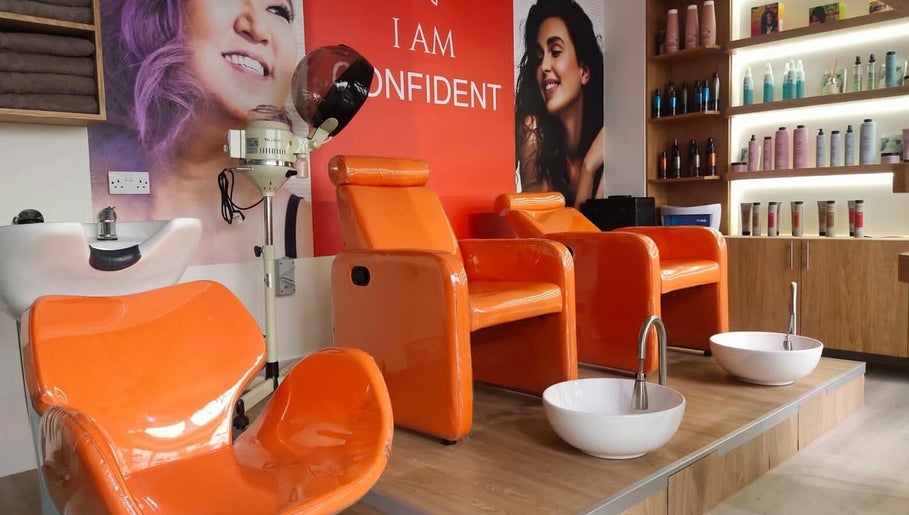 Maya Beauty Salon image 1