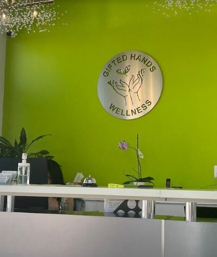 Creche Skin Care - Burnaby, bilde 2