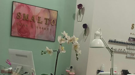 Smalto Nails & Beauty