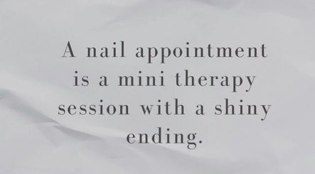 Quote emphasizes therapeutic nail sessions at dayanailscuracao, Willemstad, Curaçao, CW.