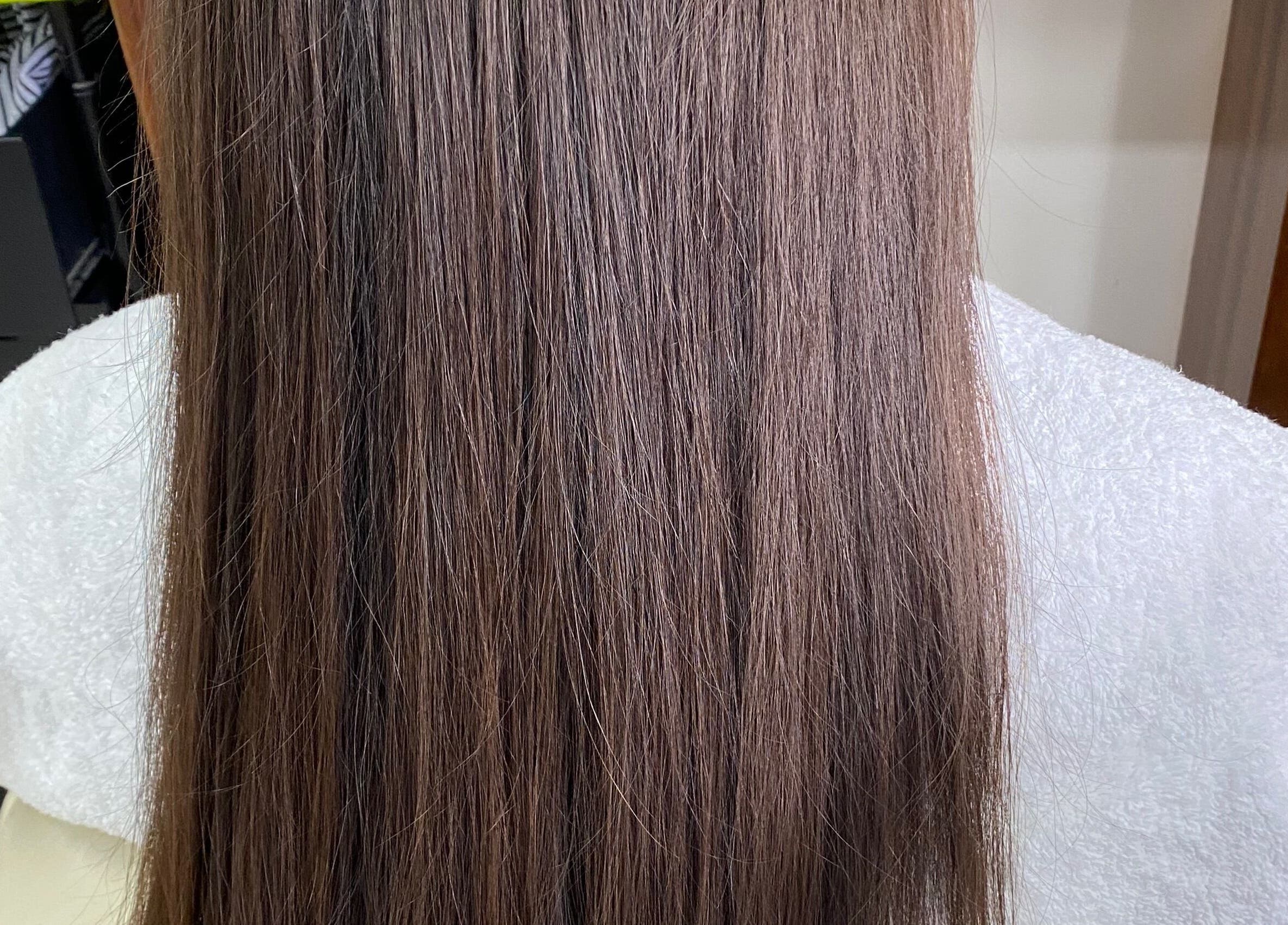 Cabello largo y brillante en BELZARO SALÓN STUDIO, Querétaro, Guanajuato, MX.