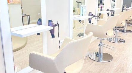 Glow Salon Zaltbommel