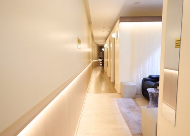 Tranquil hallway at Siam Tara Thai Massage On Transvaal Avenue, Double Bay, New South Wales, AU.