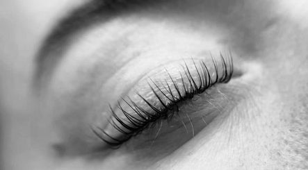 Extension de cils à TG Esthétique, Saint-Jérôme, Québec, CA.