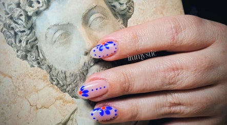 Detalle de uñas decoradas en Irumystic, Buenos Aires, Ciudad Autónoma De Buenos Aires, AR.