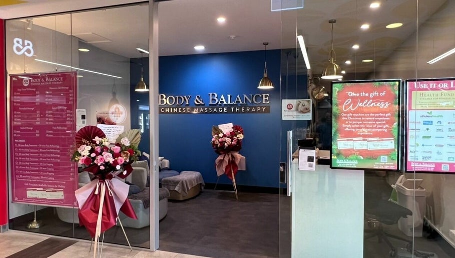 Body and Balance Massage Therapy - Claremont Plaza imagem 1