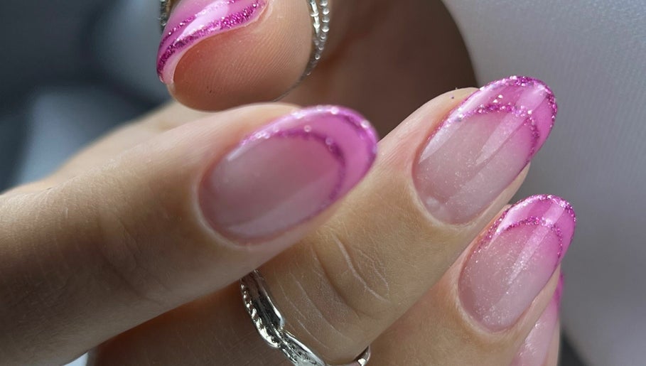 Imagen 1 de Mónica Nail Stylist