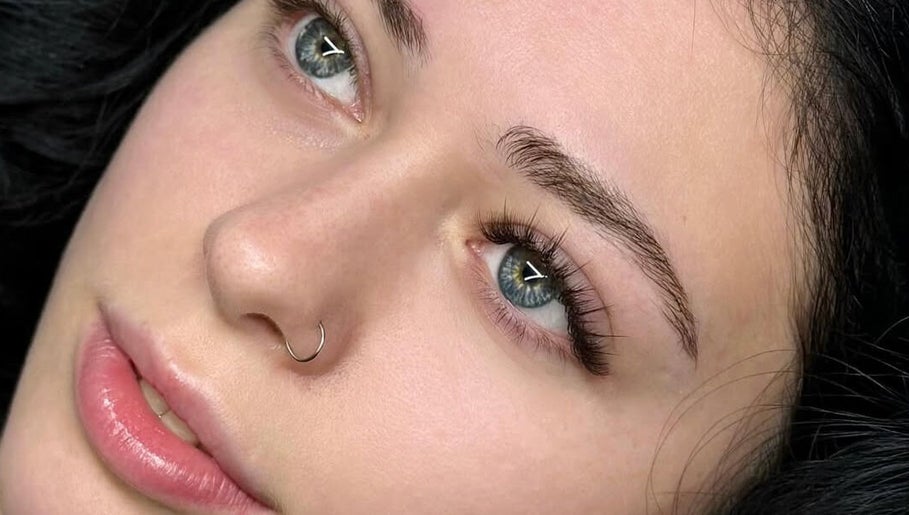 EWELLIN JORDÃO | Beauty Academy图像1