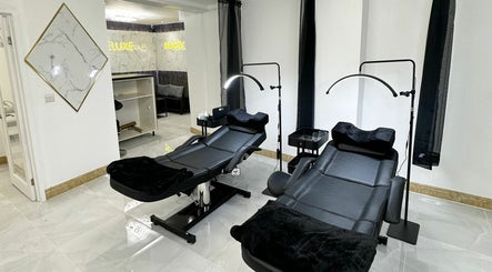 Deluxe Beauty Lounge