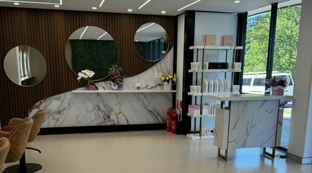 Riviera Beauty Salon - Sydney изображение 2