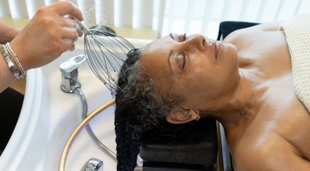 Gm Hair & Scalp Specialist image 2