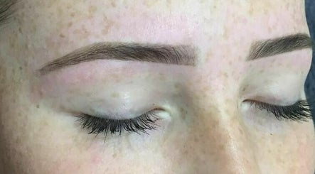 Eloise Nicole Brow Artistry image 3