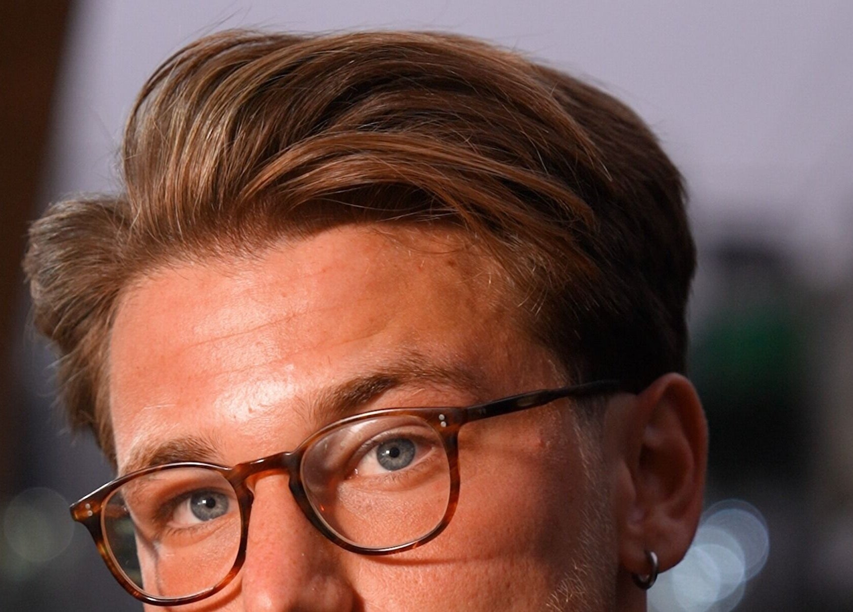 Corte de cabello moderno en Sapra Barbershop, Miraflores, Provincia De Lima, PE. Destaca estilo y elegancia.