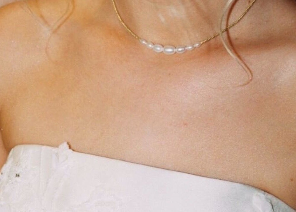 Bridal décolletage with spray tan from SakuraStudio | Spray Tan, Canning Vale, Western Australia, AU.