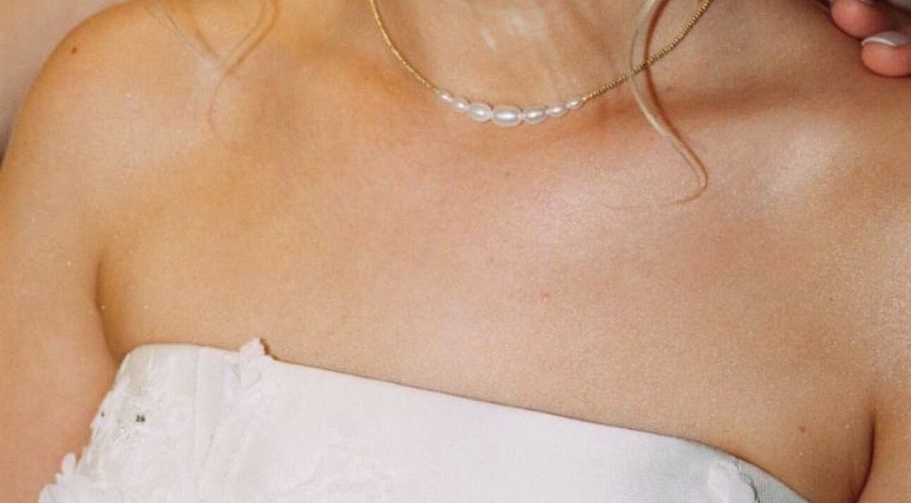 Bridal décolletage with spray tan from SakuraStudio | Spray Tan, Canning Vale, Western Australia, AU.