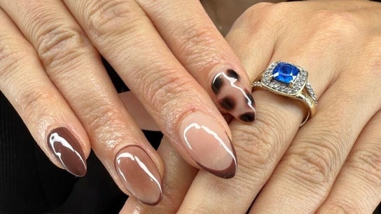 Polished Nail and Brow Lounge