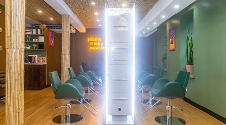 West Vibe Hair Salon