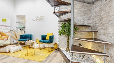 hình ảnh 3 của Laetitia Wellness