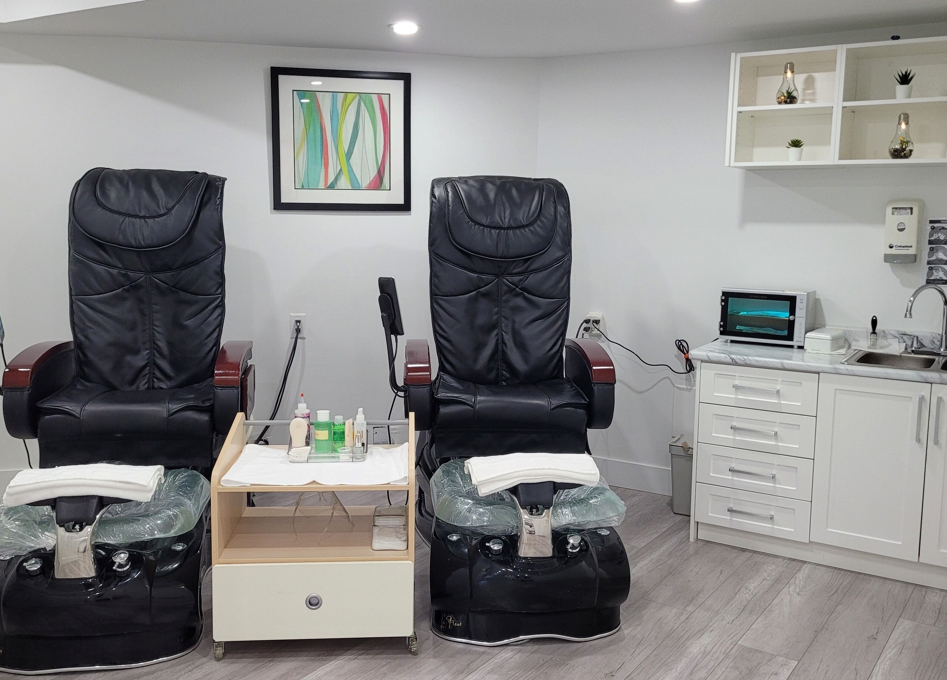 Pedicure chairs at Healthy Skin and Wax in Langley Township, British Columbia, CA offer a relaxing spa experience.