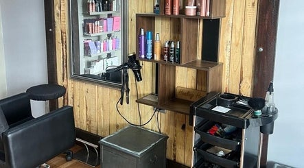 Hairgicians PE