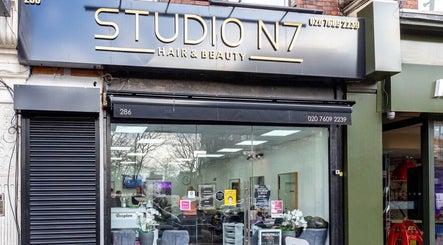 Moonlight Hair Studio N7 Hair & beauty image 3