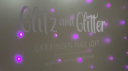 Glitz and Glitter – obraz 2