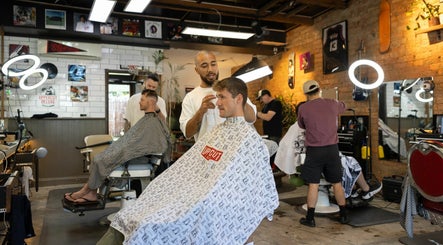 The Woods Barbershop imaginea 3
