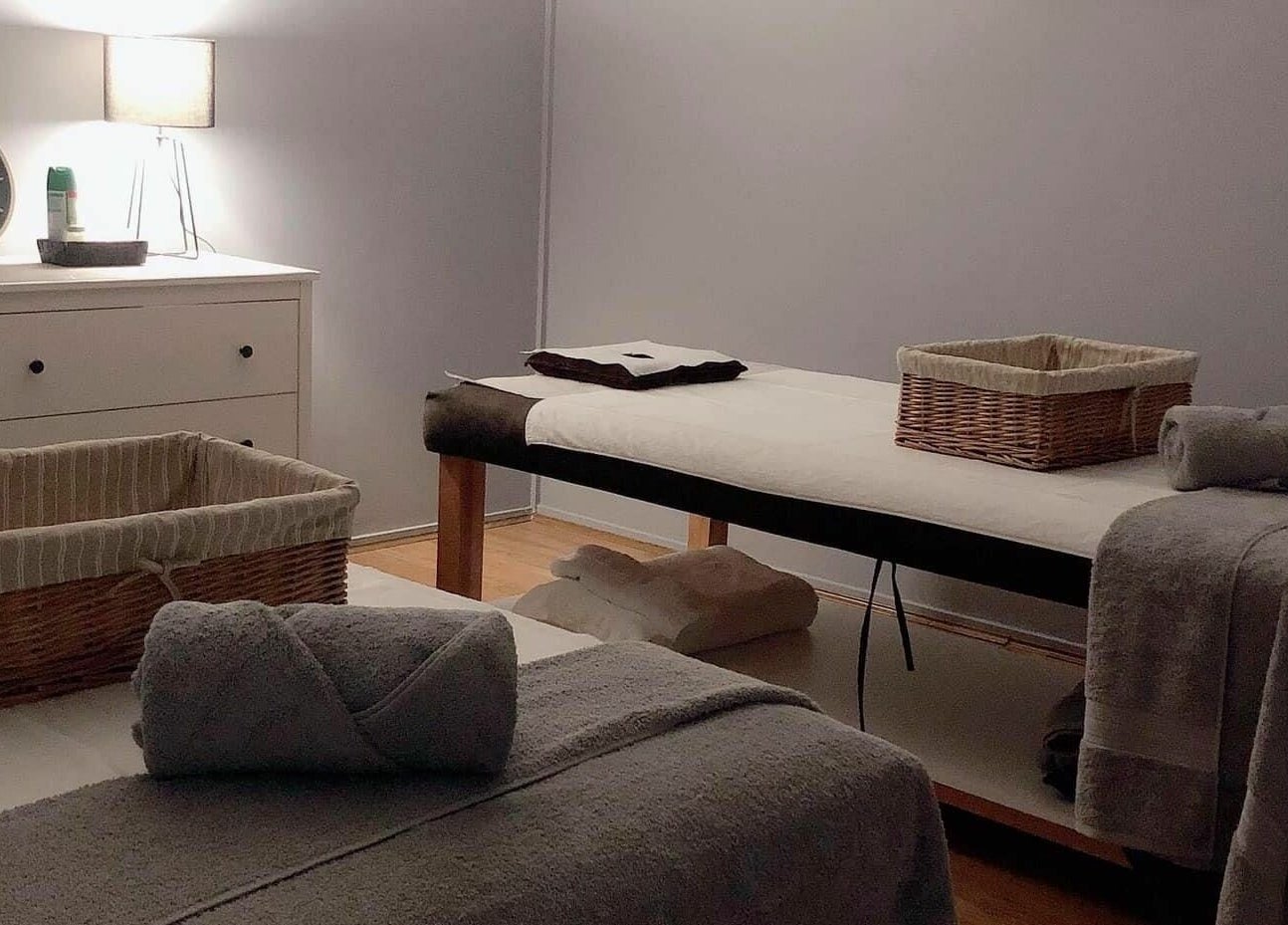 Tranquil massage room at Glebe Thai Therapeutic Massage in Glebe, New South Wales, AU with cozy furnishings.